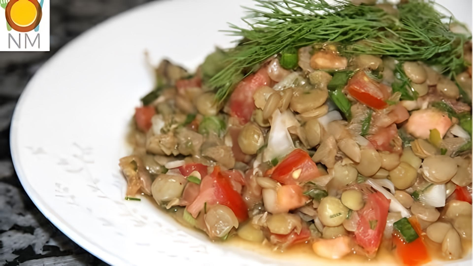 Видео: Салат из чечевицы с овощами. Вкусный и полезный салат.Готовится просто, а вкус тебя порадует