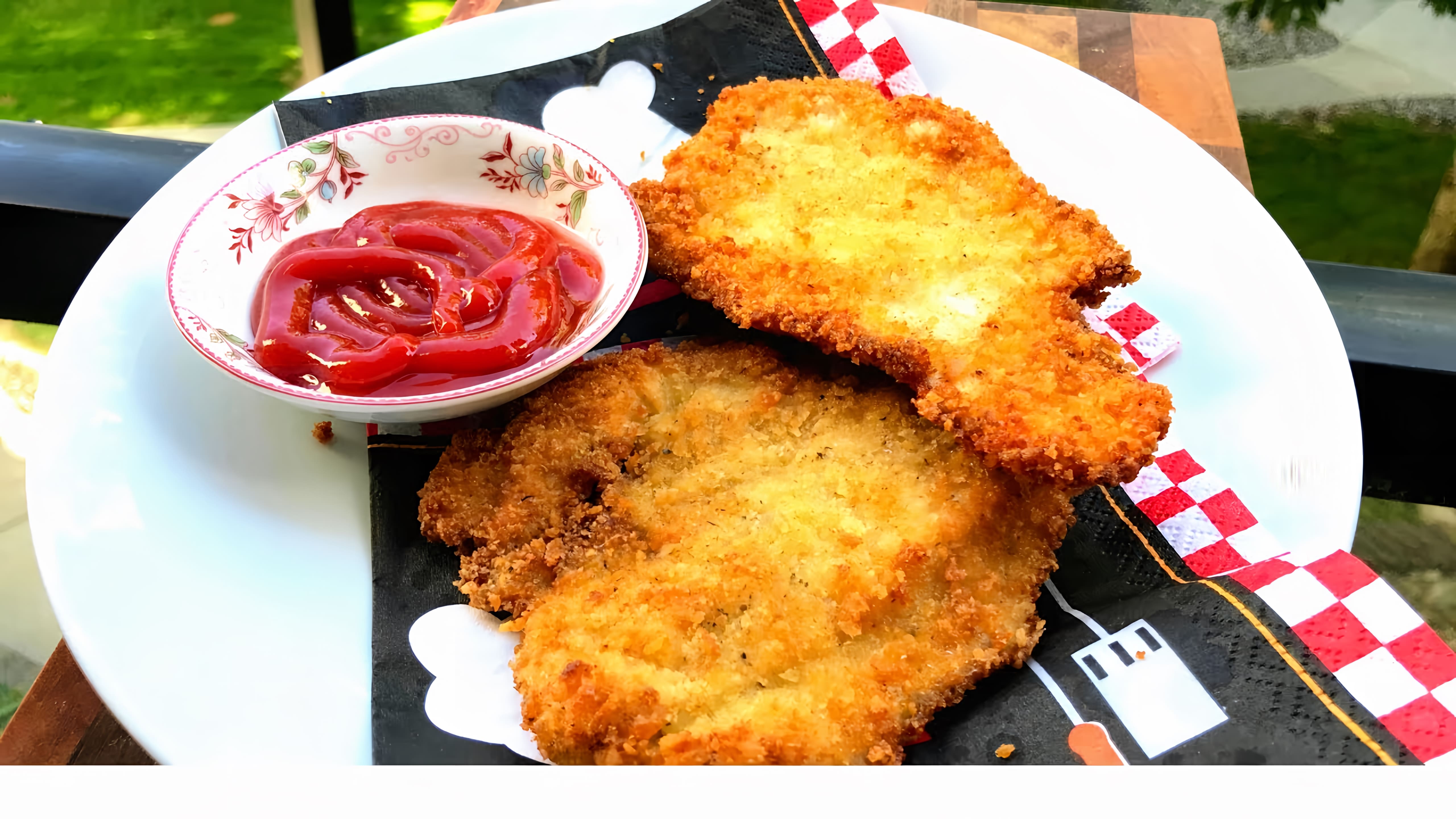 Видео: Сочные куриные отбивные. Ароматная и хрустящая куриная грудка в кляре. Сытно поесть. Ivan kas