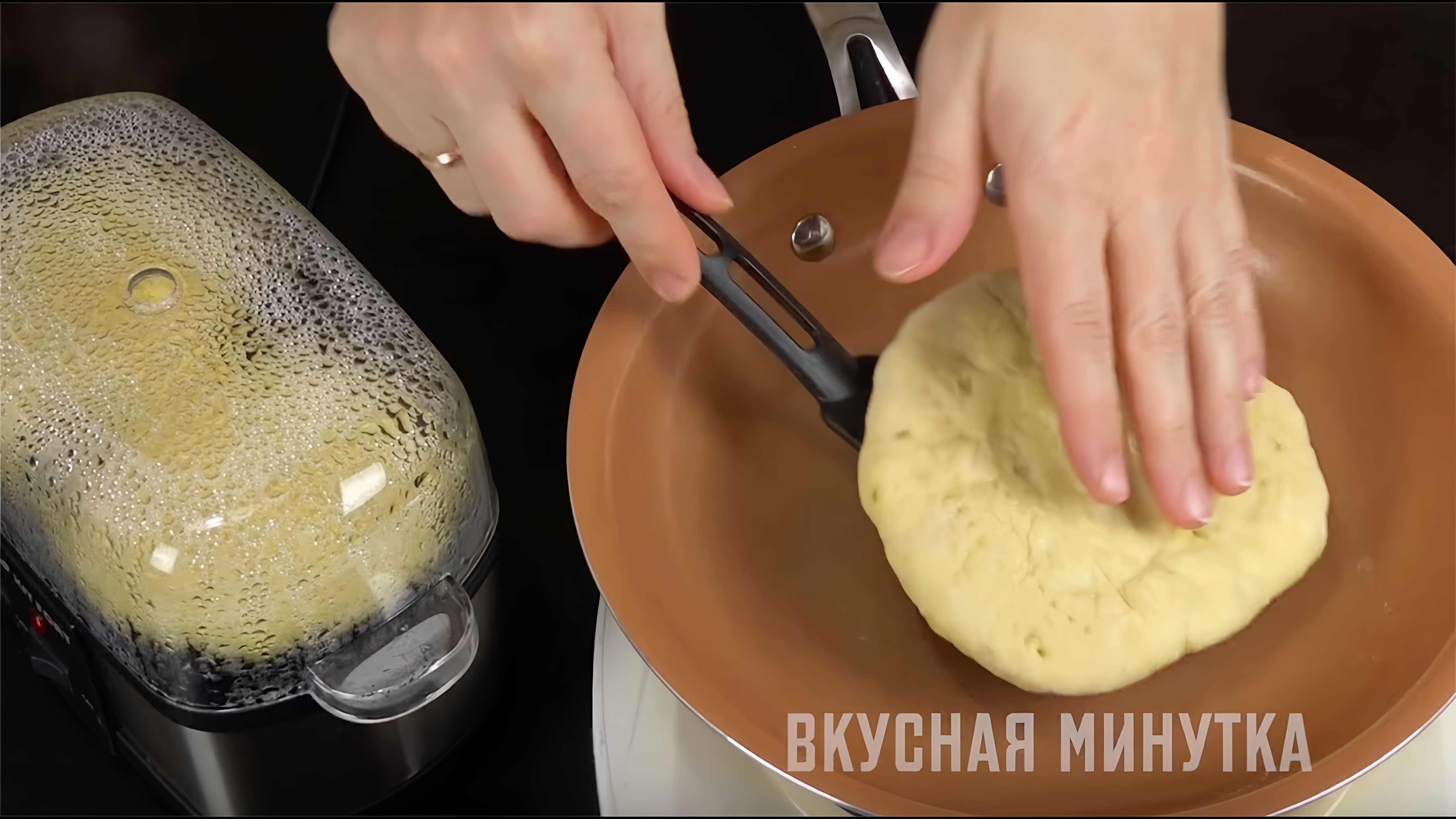 Видео: Один РЕЦЕПТ — 5 блюд! Постная пицца и лепешки на любой вкус!