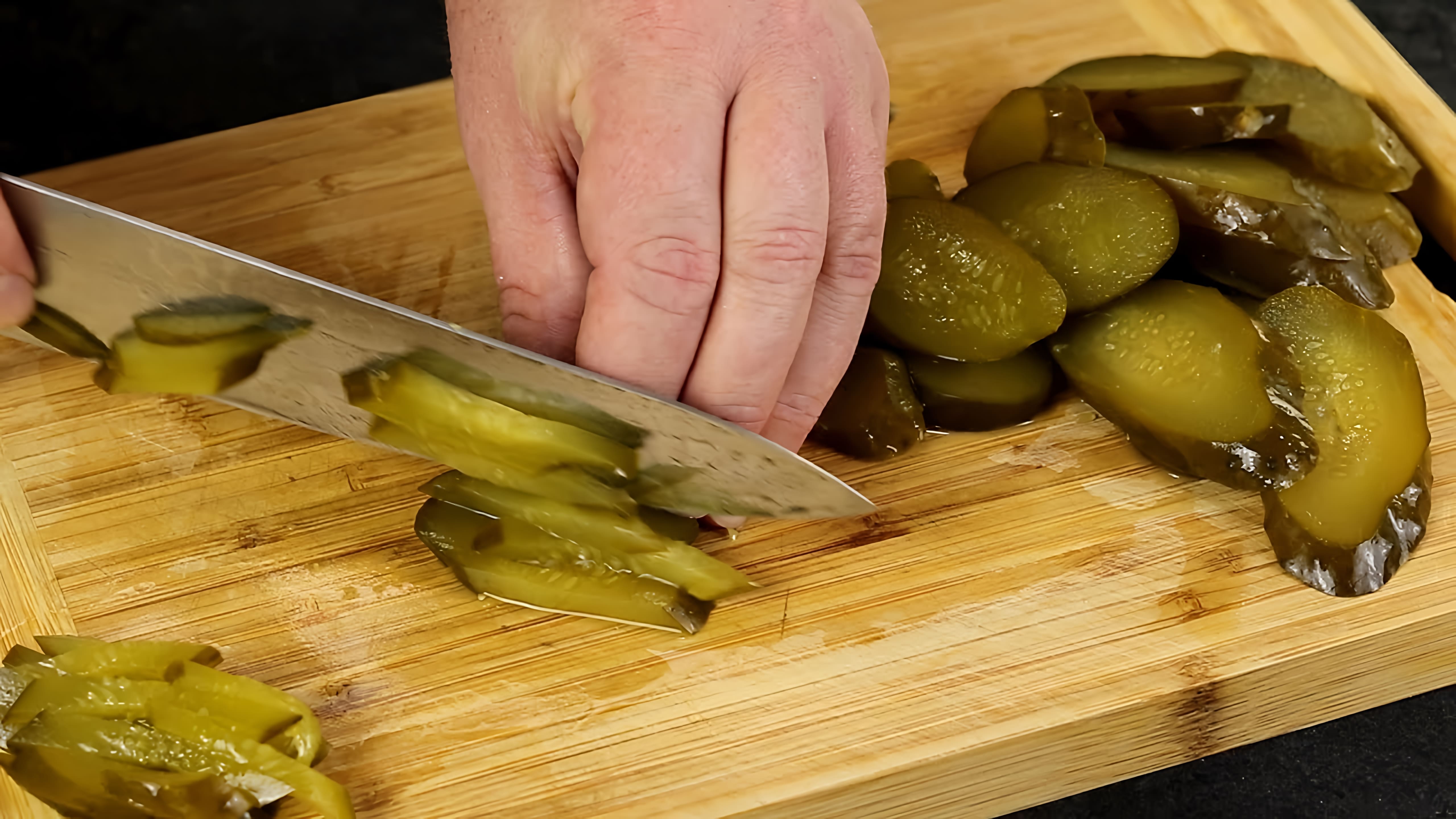 Видео: Уж очень вкусный САЛАТ за 2 минуты! Всего 4 простых продукта в составе