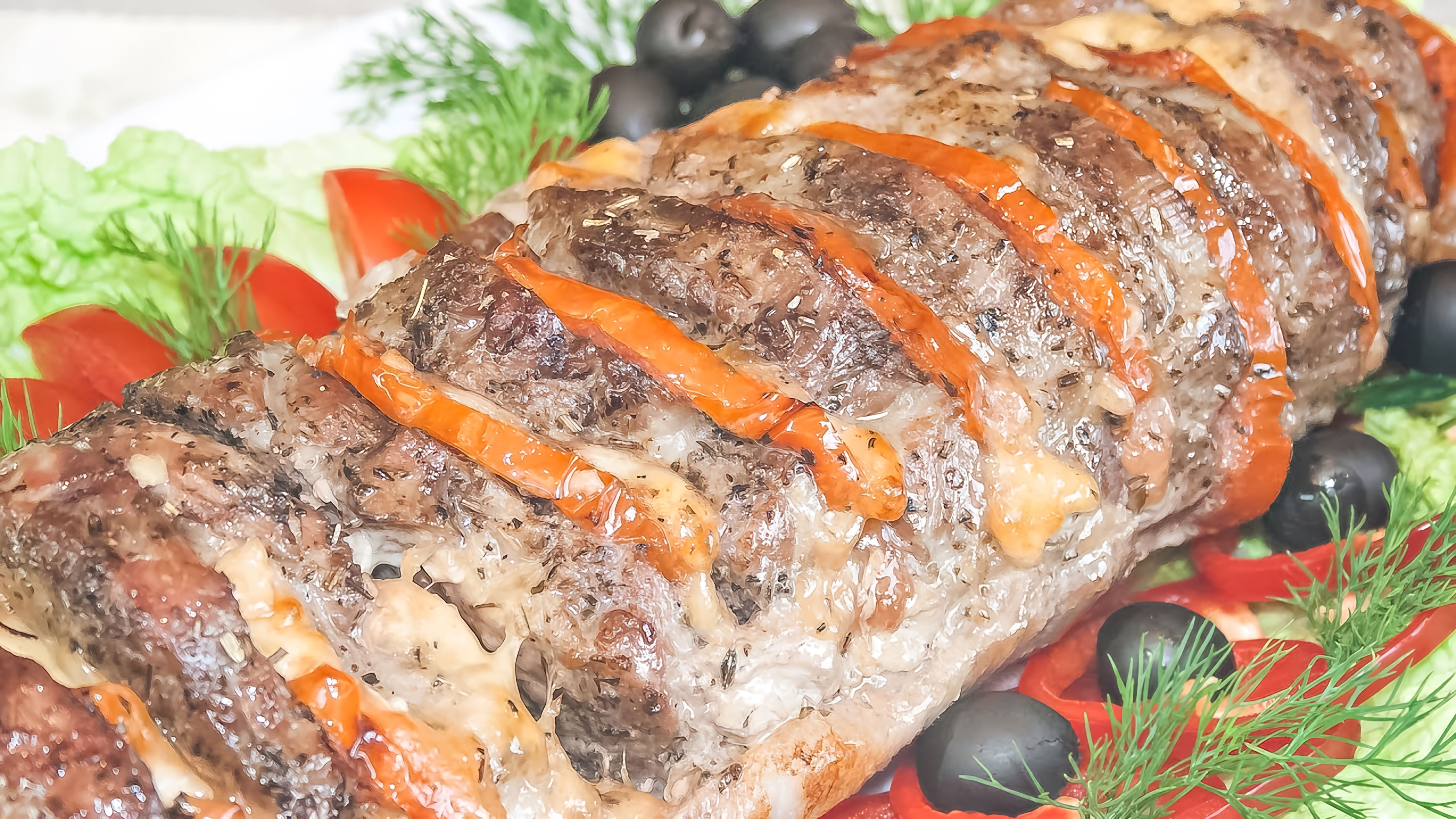 Видео: Свинина, запеченная в духовке с помидорами и сыром «Гармошка», вкусный рецепт мяса в фольге!