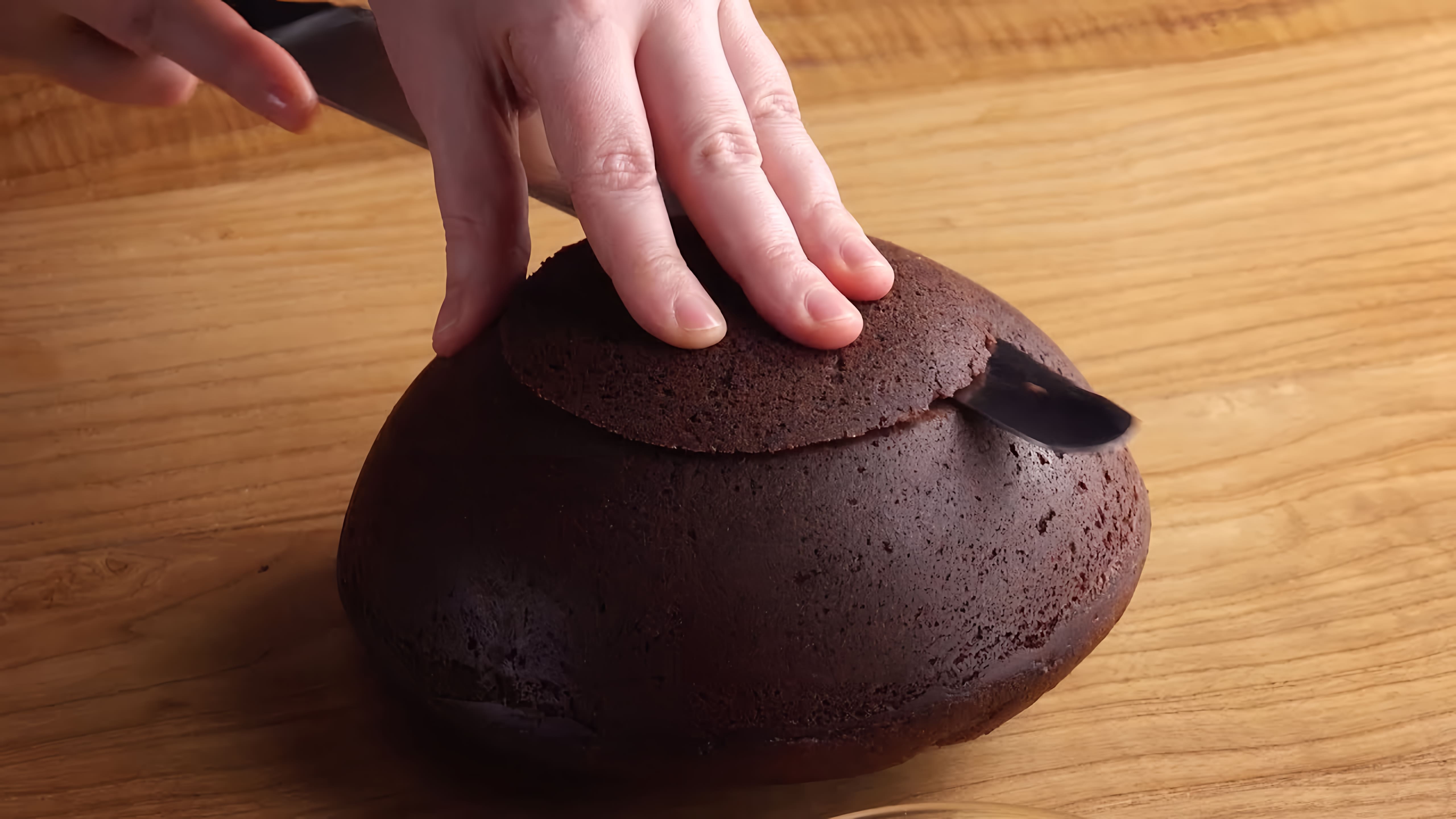 Видео: 4 половинки печенья вставляем в тесто и вуаля: форма поразит всех!